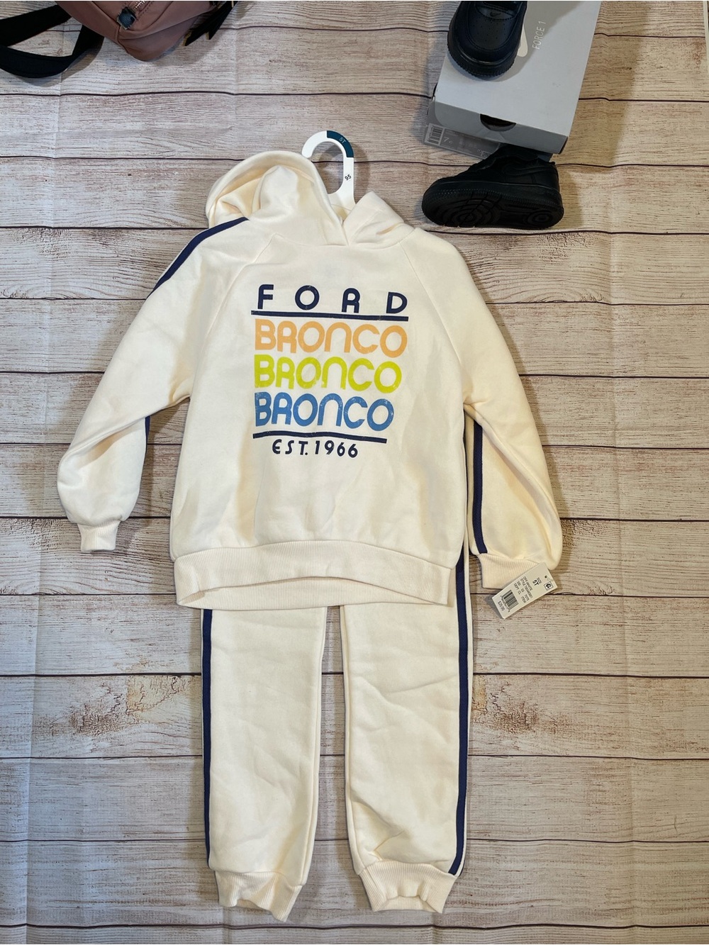 Off-White Kids Ford Bronco Cream Hoodie & Joggers